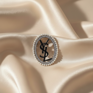 Yves Saint Laurent (YSL)